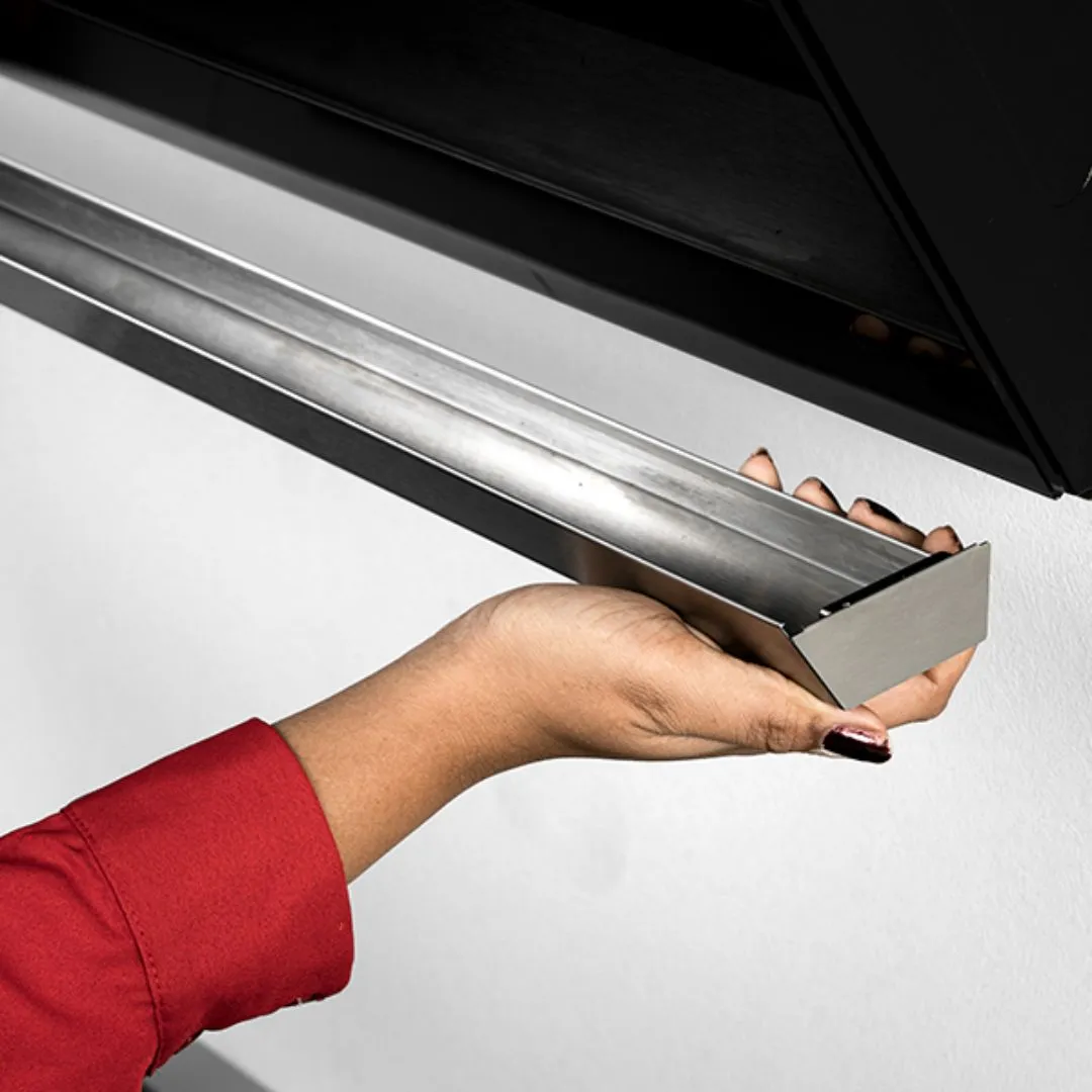 Aella 90 Wall Mounted Chimney 90 cm, Filter Free with Intelligent Gesture controls 538.81.683