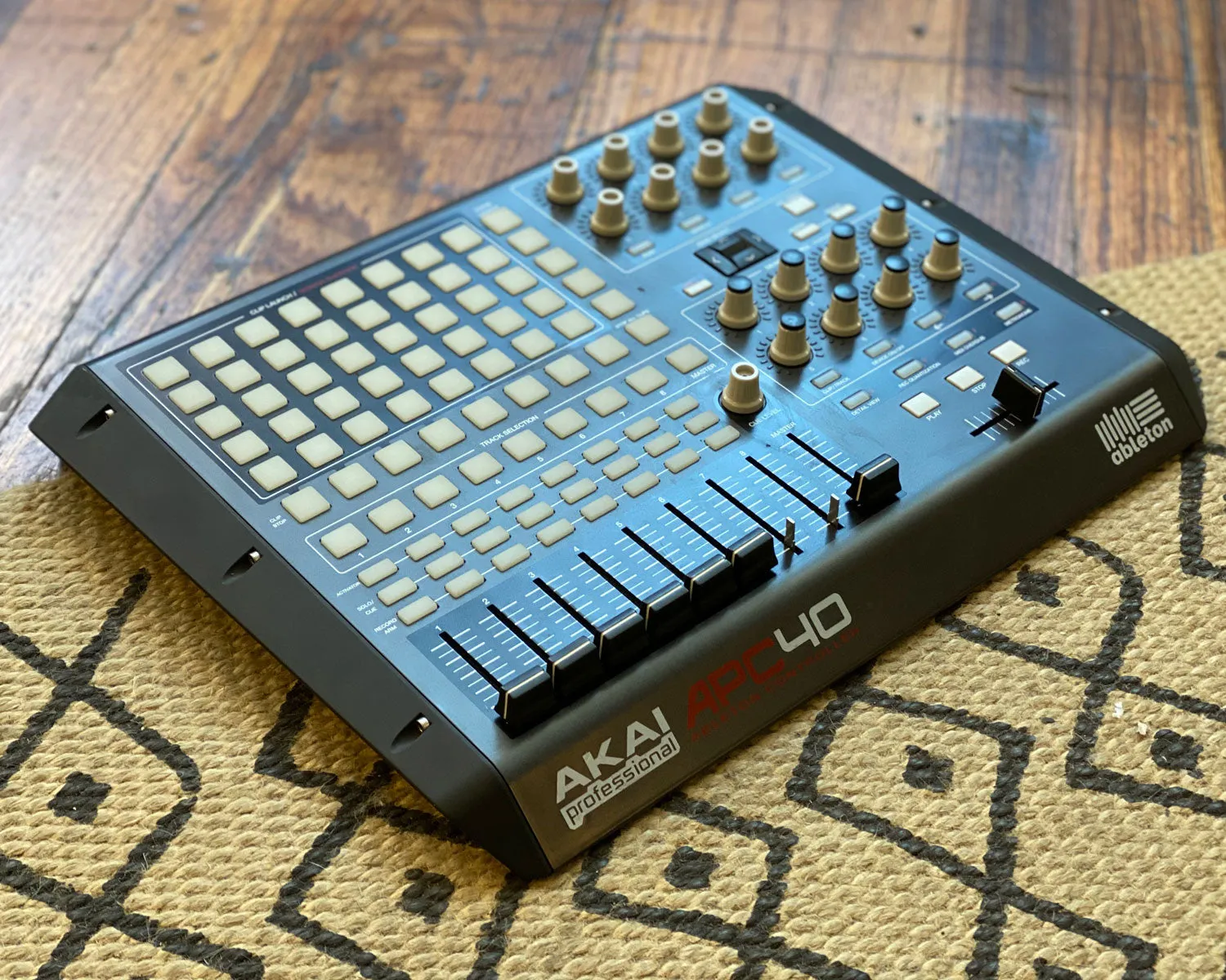 Akai APC40