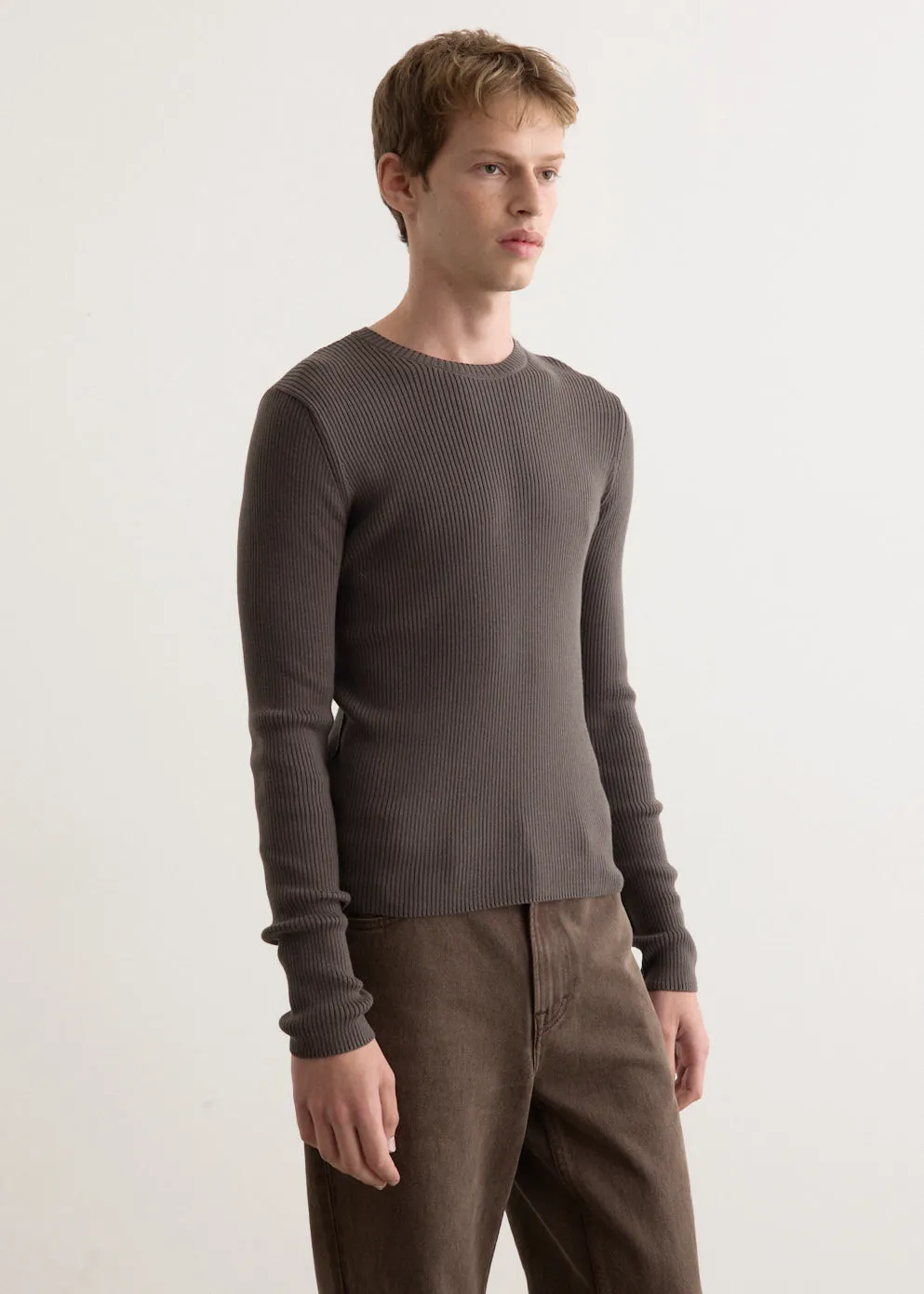 Compact Roundneck
