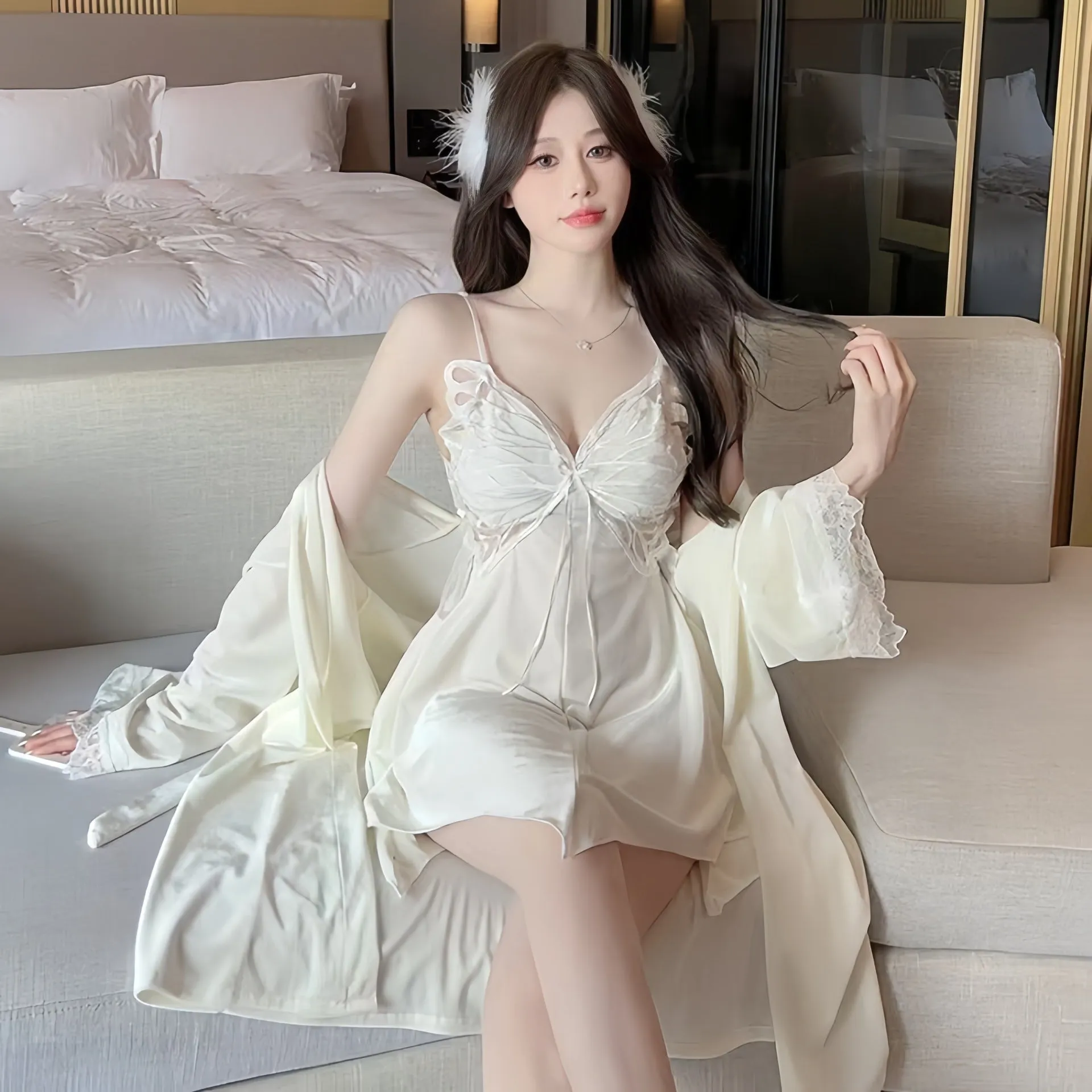 Live Streaming Starry Sky Shimmer Pajamas Velvet Women's Two-Piece Set Nightdress with Chest Pads Sexy Butterfly Fly