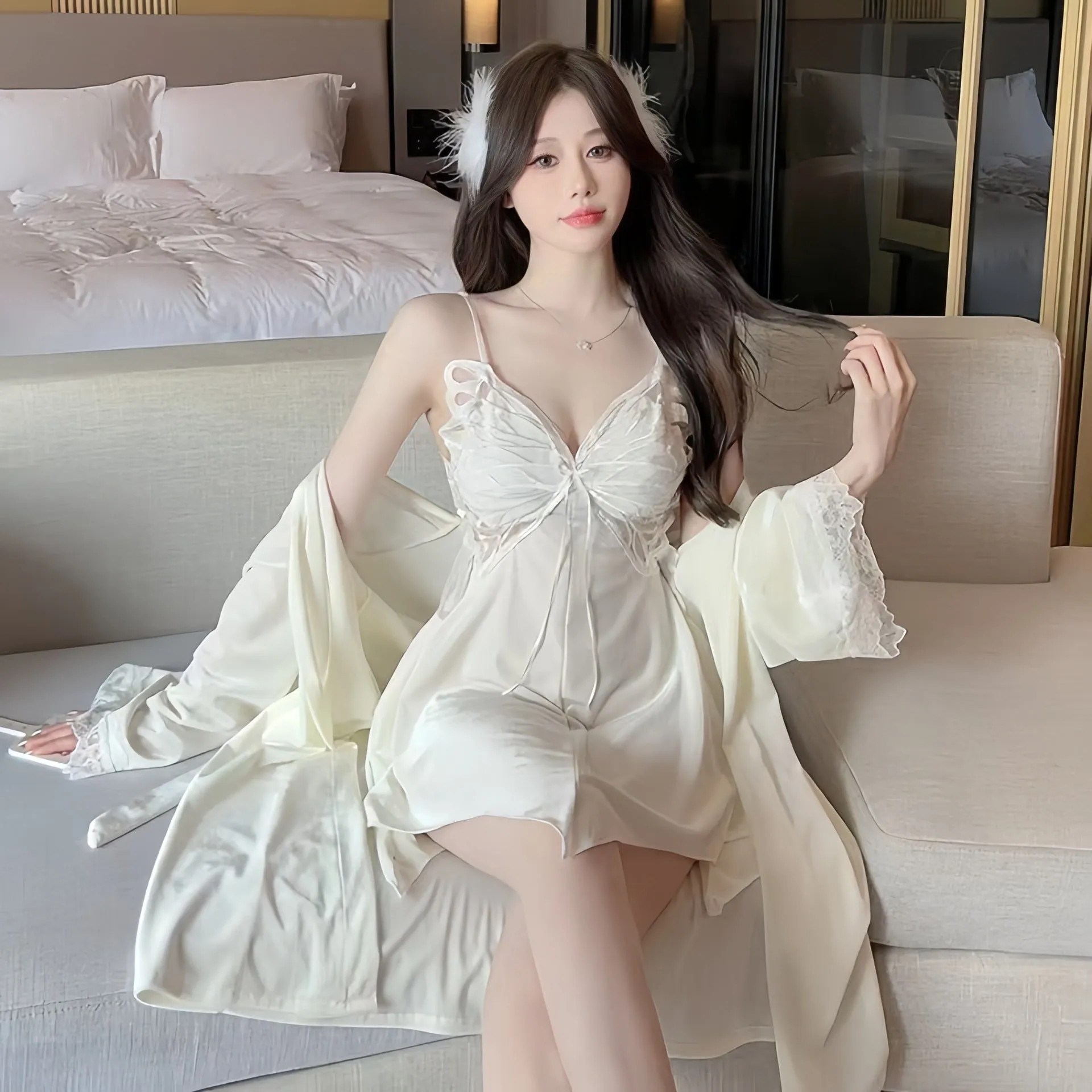Live Streaming Starry Sky Shimmer Pajamas Velvet Women's Two-Piece Set Nightdress with Chest Pads Sexy Butterfly Fly